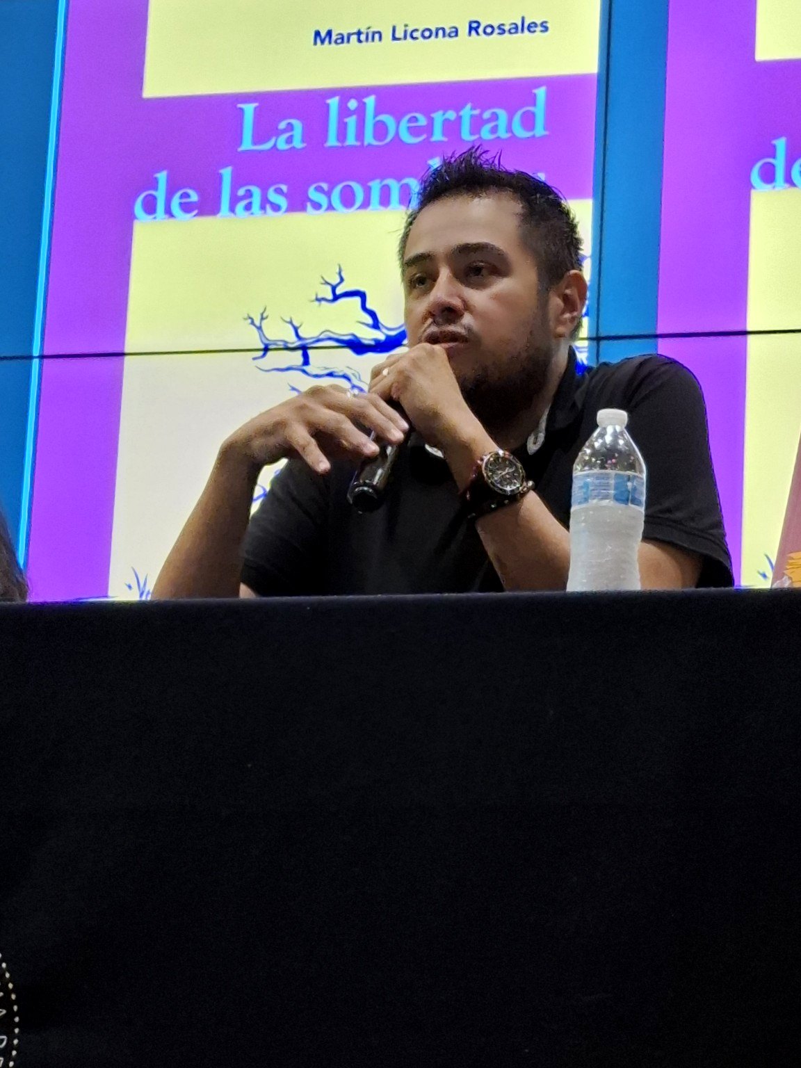 Martín Licona presenta La libertad de las sombras